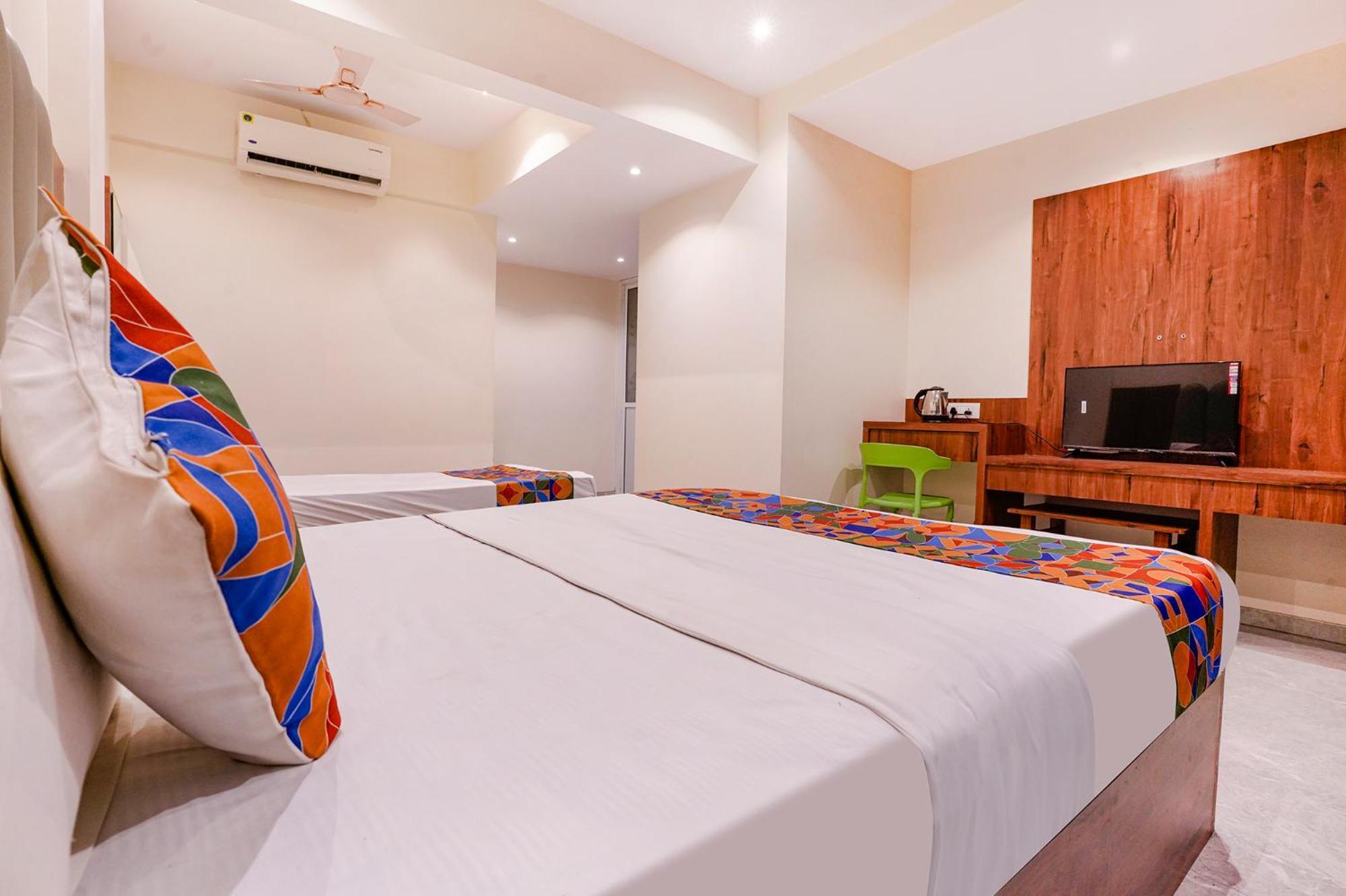 Fabexpress Utsav Residency - Nr Panvel Hotel Jamb Bagian luar foto