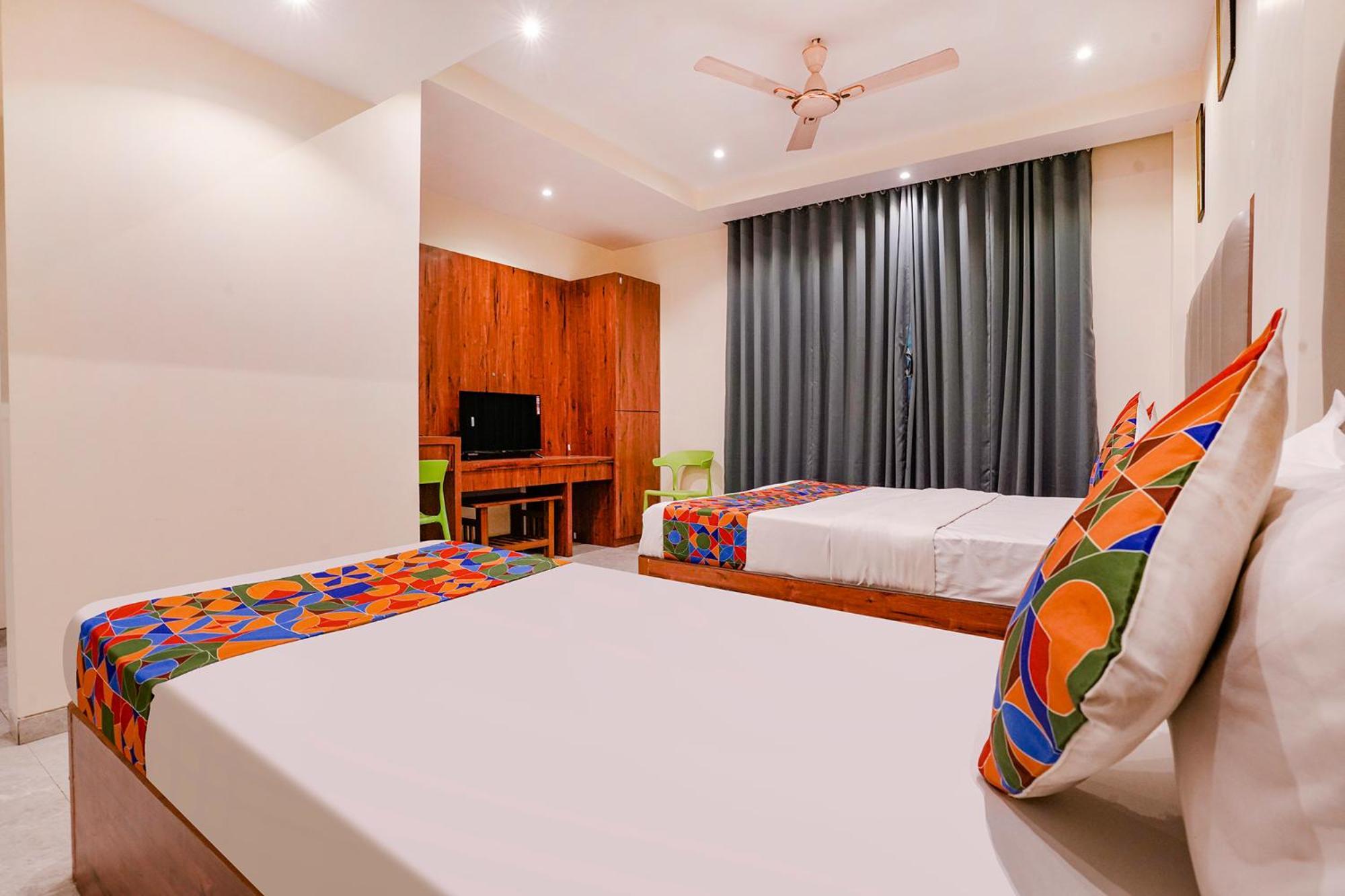 Fabexpress Utsav Residency - Nr Panvel Hotel Jamb Bagian luar foto