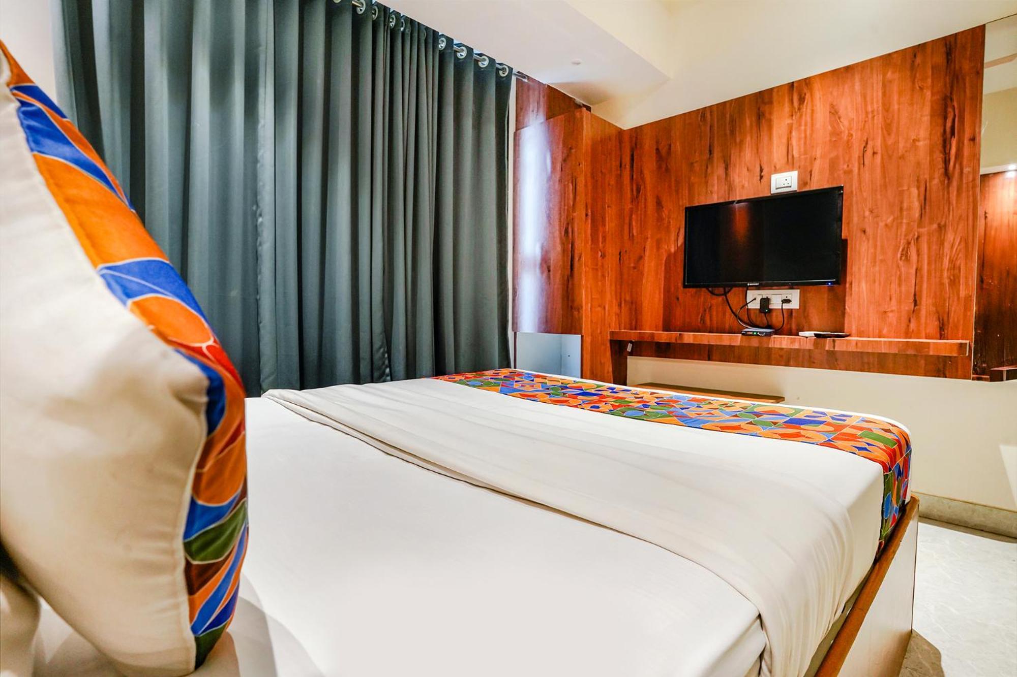 Fabexpress Utsav Residency - Nr Panvel Hotel Jamb Bagian luar foto