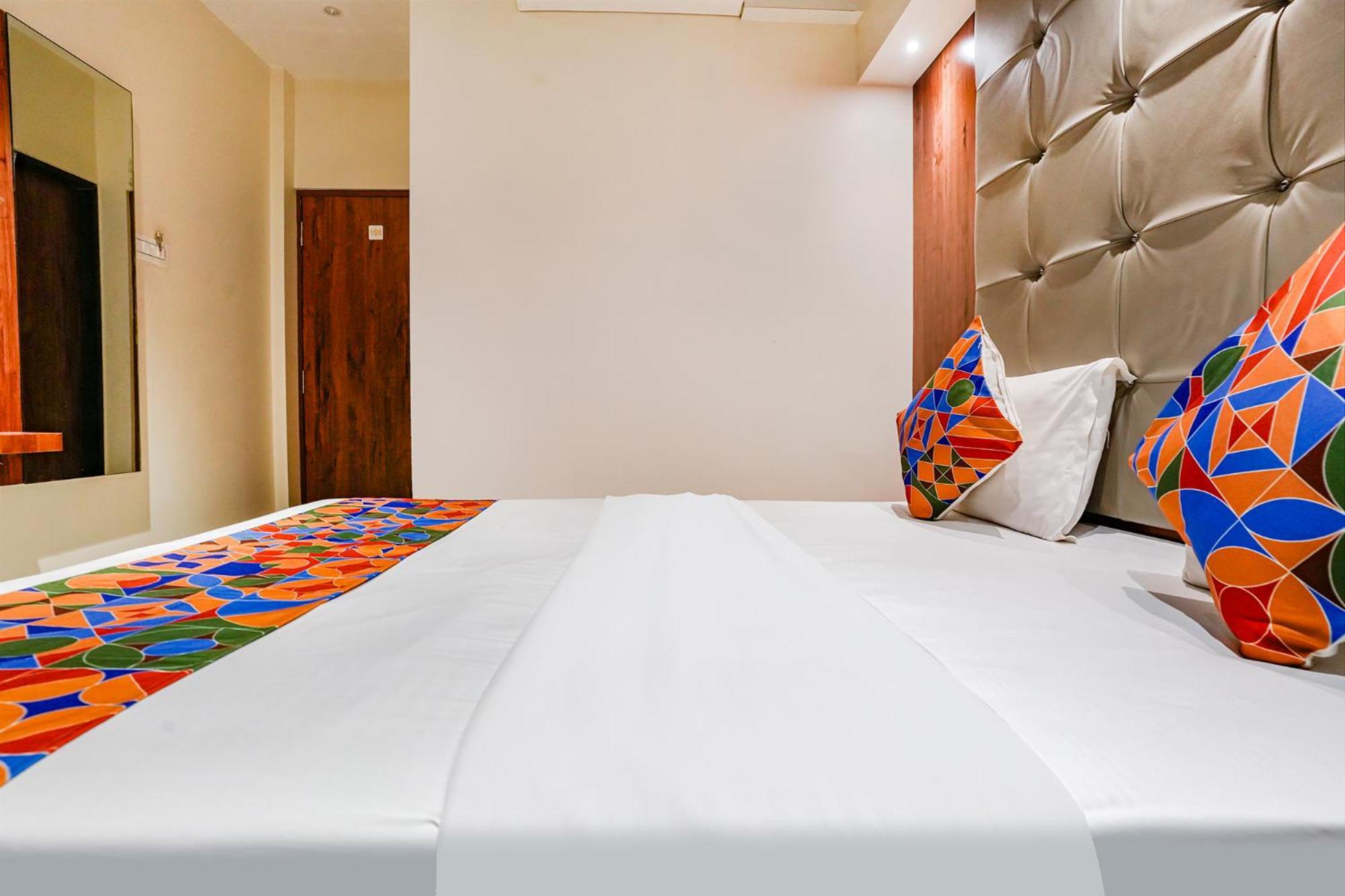 Fabexpress Utsav Residency - Nr Panvel Hotel Jamb Bagian luar foto