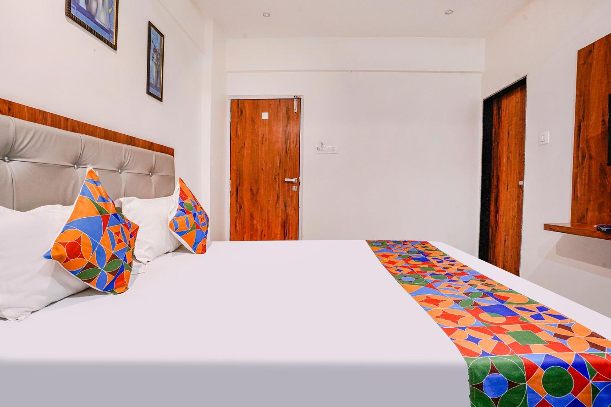 Fabexpress Utsav Residency - Nr Panvel Hotel Jamb Bagian luar foto