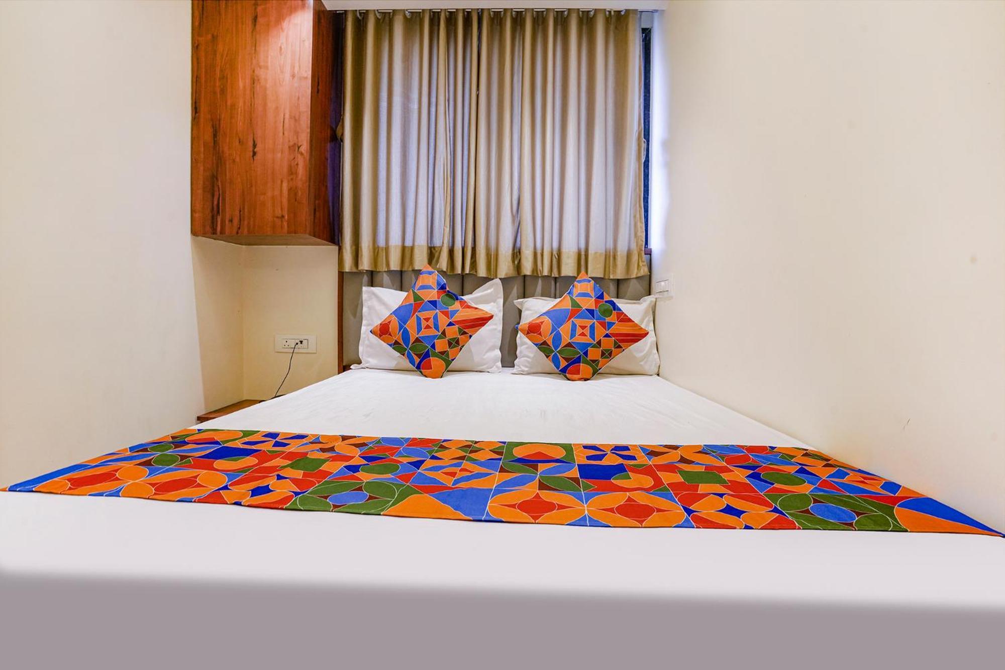 Fabexpress Utsav Residency - Nr Panvel Hotel Jamb Bagian luar foto
